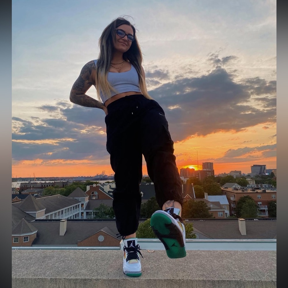 2020 Wmns Air Jordan 4 Retro 'Rasta - Picture 6 of 11